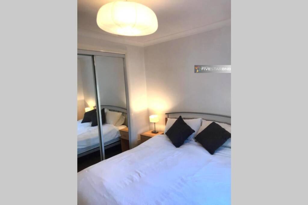 Waterfront Living In Leith With Free Parking! Διαμέρισμα Εδιμβούργο Εξωτερικό φωτογραφία